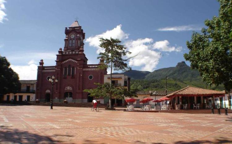 Alojamiento Campestre. San Carlos, Antioquia. Hotel Kültér fotó